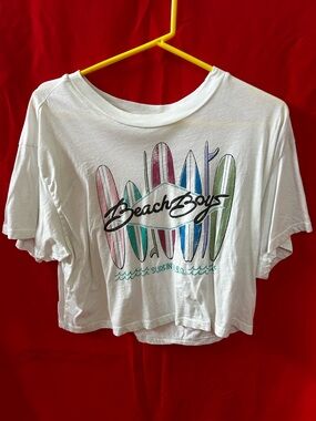 White Beach Boys Cropped Graphic Tee with Multicolor Surfboards